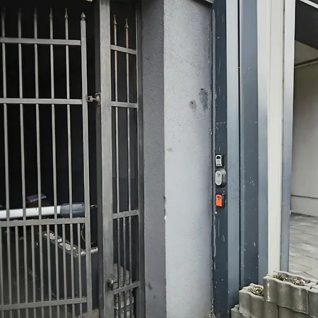 Stylish - Parking And Balcony Apartment *