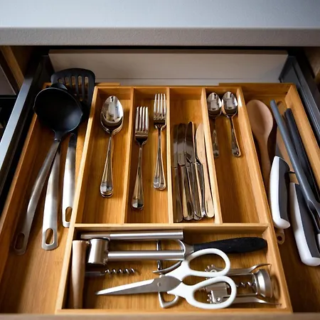 Stylish - Parking And Balcony