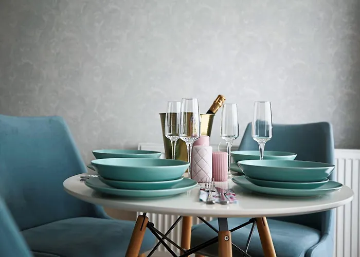 Stylish - Parking And Balcony 公寓