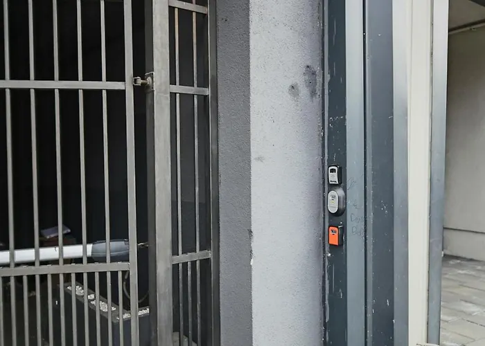 Stylish - Parking And Balcony 公寓 *