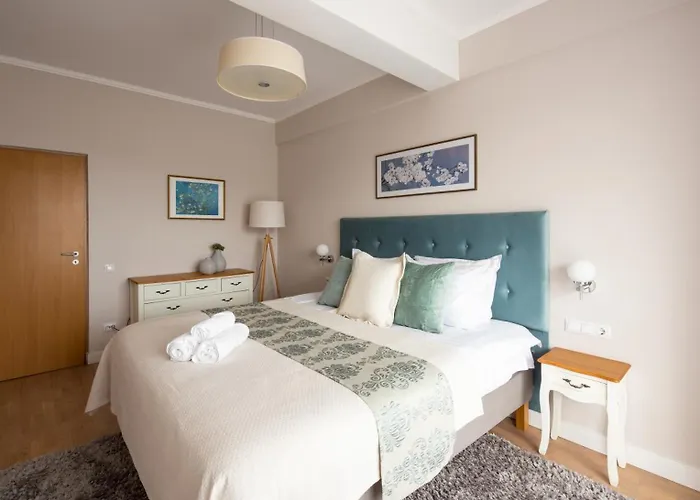 Apartment Stylish - Parking And Balcony *