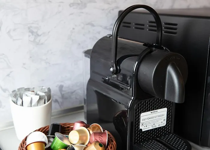 Stylish - Parking And Balcony *