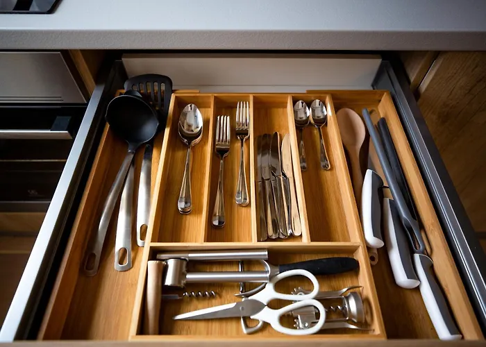 Stylish - Parking And Balcony